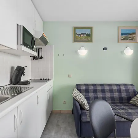 Spacious Near Seafront Daire *