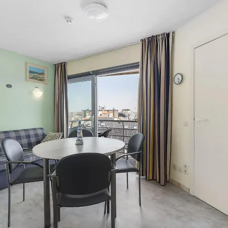 Spacious Near Seafront Daire