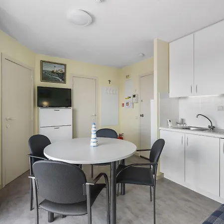 Spacious Near Seafront Daire *
