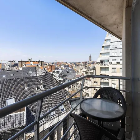 Spacious Near Seafront Daire Blankenberge